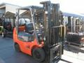 Toyota Used Forklift  7FGCU25  5000 LB Capacity  Only 950 Hours