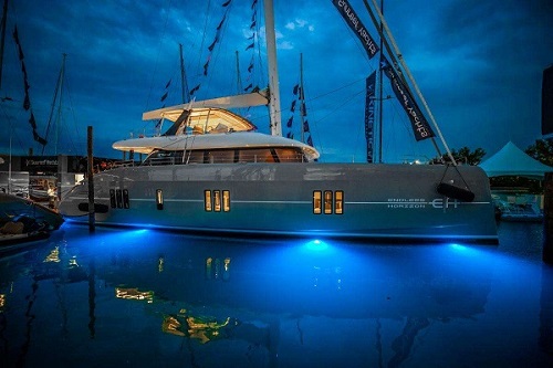 Grenadines yacht charter