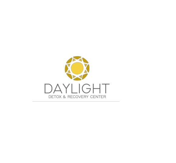 Daylight Detox's Logo