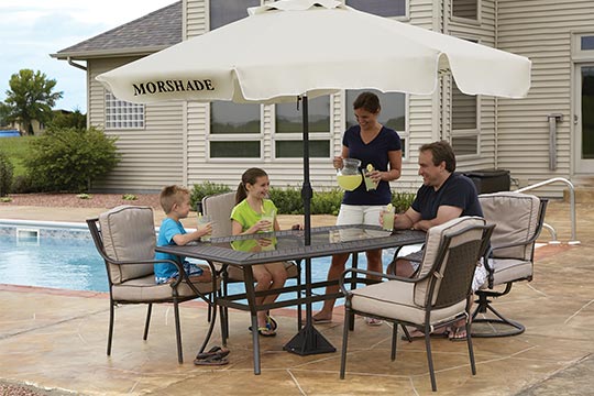 Lifestyle-Only-180-or-360-Morshade_patio-table-HR