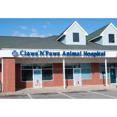 Claws 'N' Paws Animal Hospital's Logo