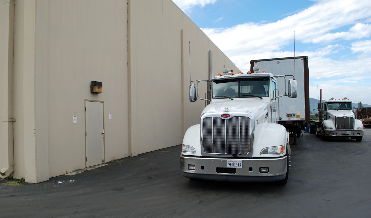 Flatbed Truck Services California Trucks