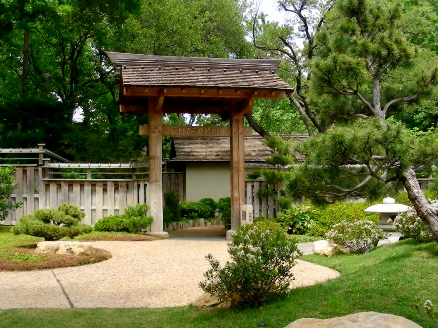 Japanese Garden 19 minutes drive to the north of Fort Worth dentist Sycamore Smiles Pediatric Dentistry