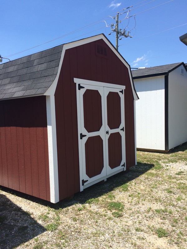 Red shed offered in Dunn