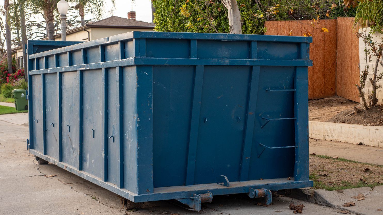 Premium dumpsters rentals in Los Angeles, CA. Call today!