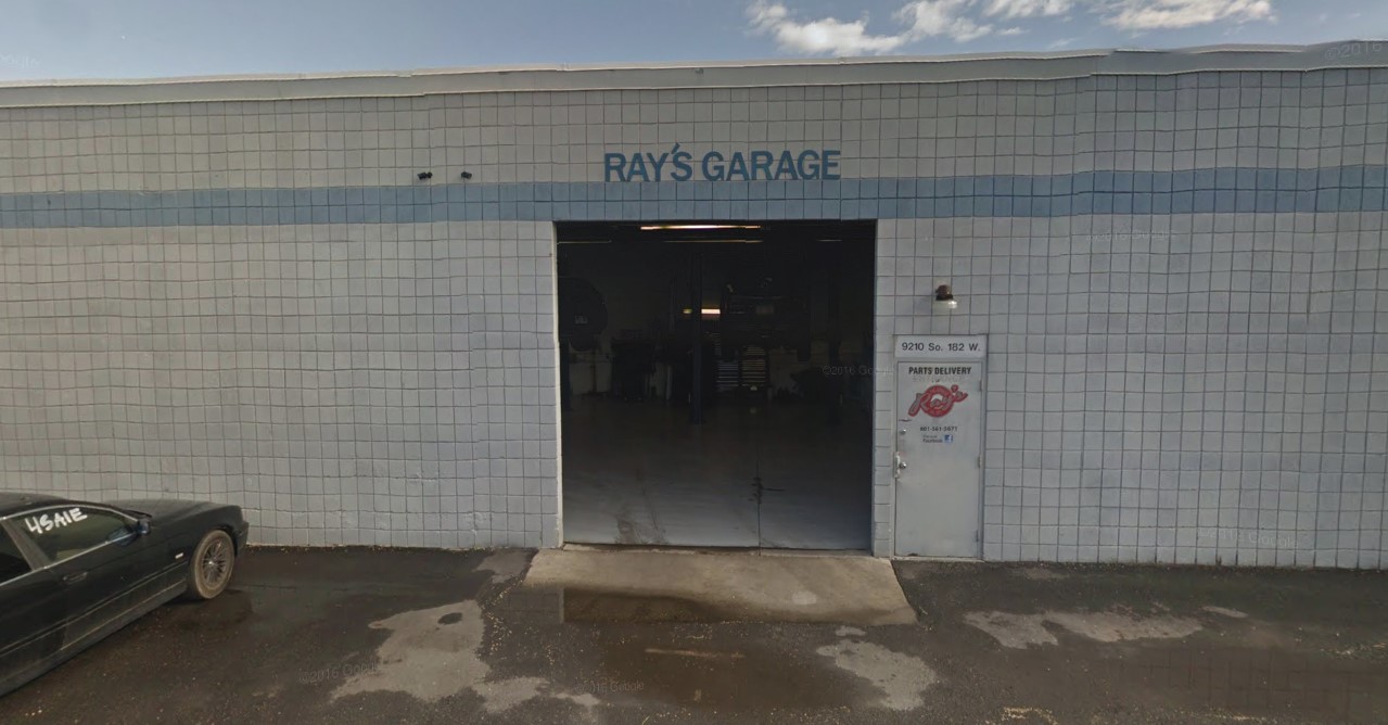 Car Service Area at Ray's Garage, Inc. Located in Sandy, UT