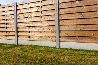 Fence Builder, Fence Company, Fence Contractor, Wood Fence, Vinyl Fence, Concrete Fence, Iron Fence