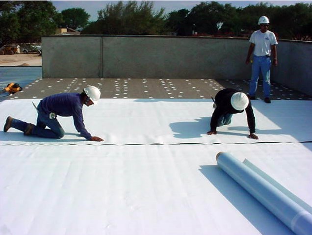 Chicago Commercial Roofing & Flat Roof Repair's Logo