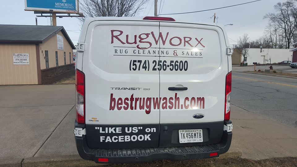 RugWorx's Logo