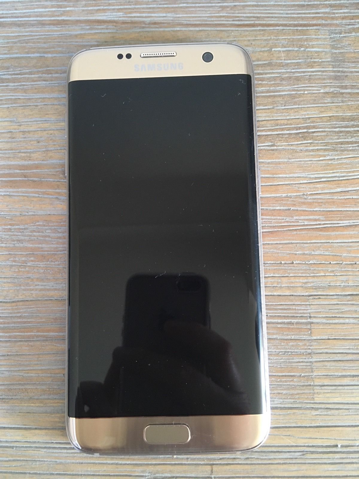 SAMSUNG GALAXY S7 EDGE GOLD SMARTPHONE FOR VERY CHEAP PRICE!'s Logo