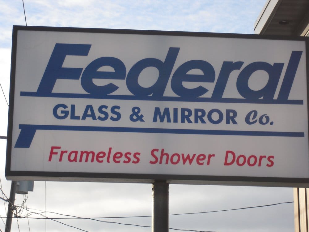 Federal Glass & Mirror Co.'s Logo